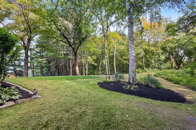 2 Holly Lane, Haverhill, MA 01835