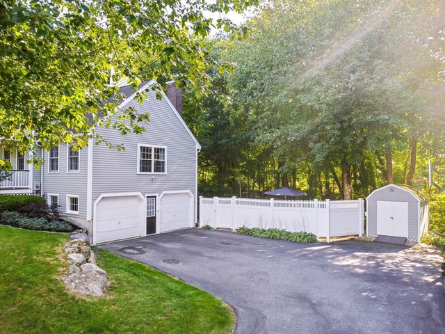 2 Holly Lane, Haverhill, MA 01835