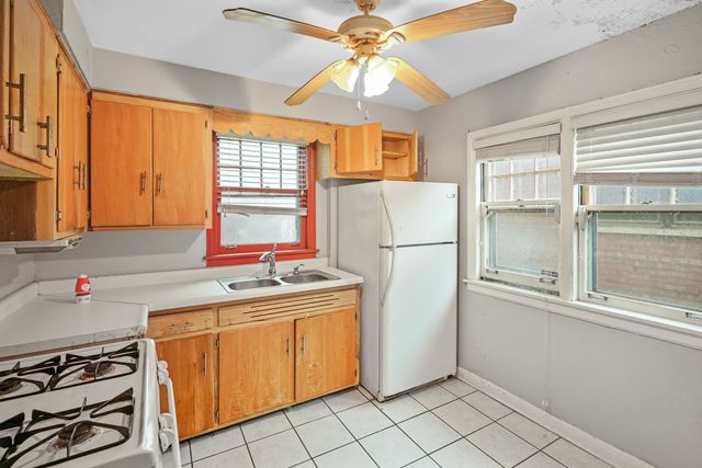 14300 S Wentworth Avenue, Riverdale, IL 60827