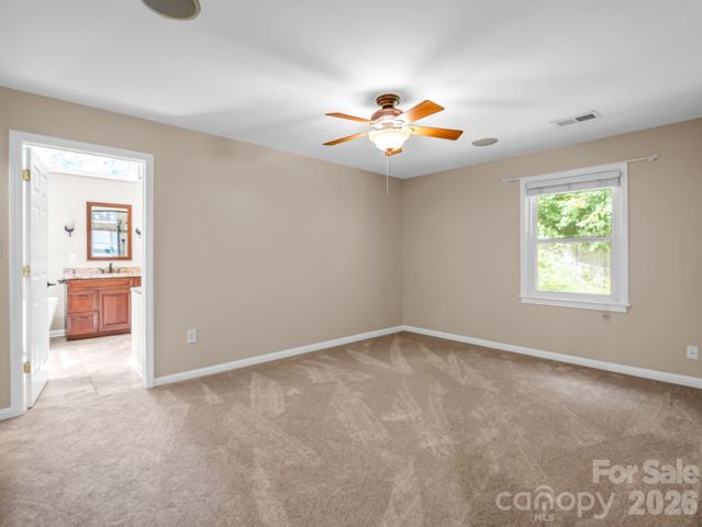 111 Dogwood Drive, Black Mountain, NC 28711