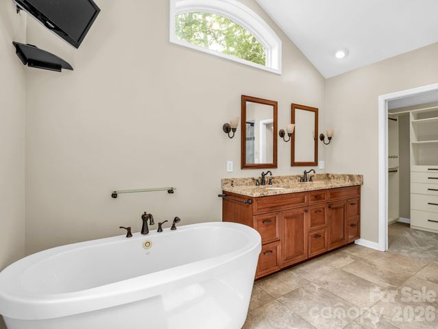 111 Dogwood Drive, Black Mountain, NC 28711