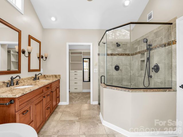 111 Dogwood Drive, Black Mountain, NC 28711
