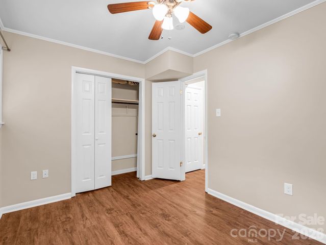 111 Dogwood Drive, Black Mountain, NC 28711