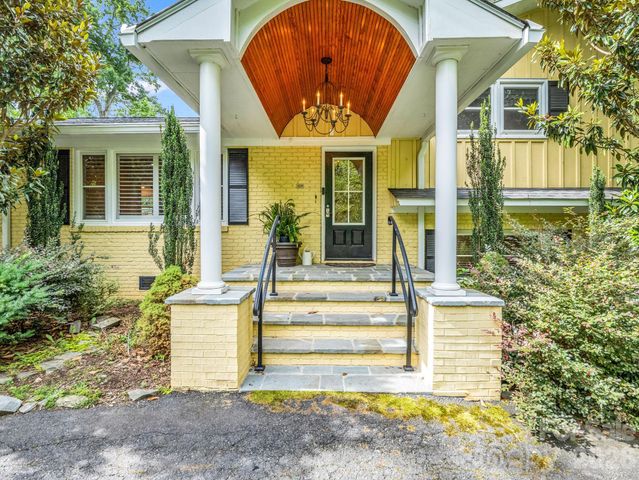 111 Dogwood Drive, Black Mountain, NC 28711