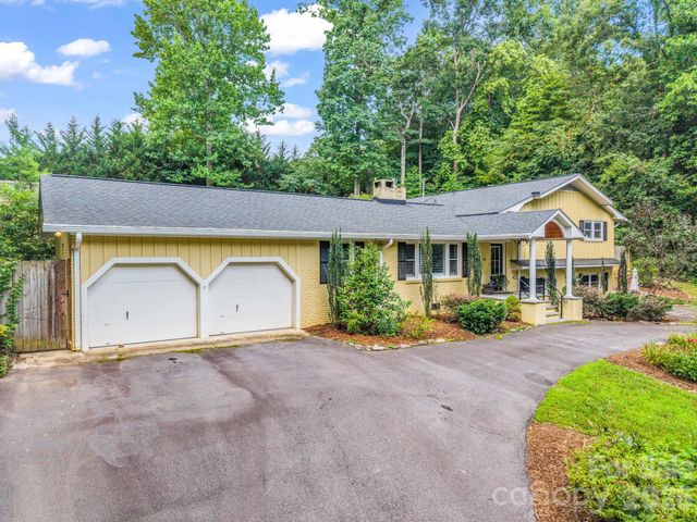 111 Dogwood Drive, Black Mountain, NC 28711