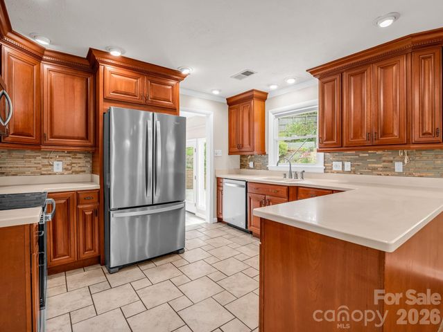 111 Dogwood Drive, Black Mountain, NC 28711