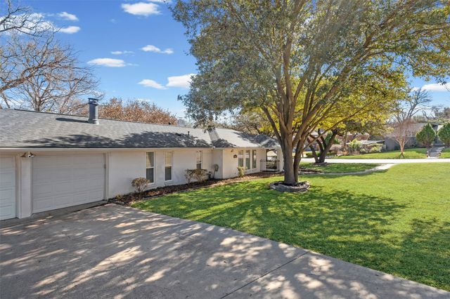 6612 Genoa Road, Fort Worth, TX 76116