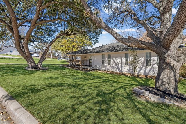 6612 Genoa Road, Fort Worth, TX 76116