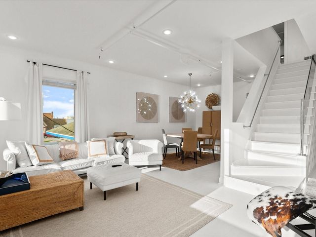 307 S PALMETTO AVENUE, Daytona Beach, FL 32114