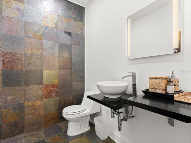 307 S PALMETTO AVENUE, Daytona Beach, FL 32114