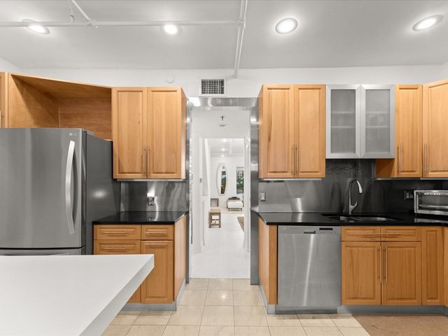 307 S PALMETTO AVENUE, Daytona Beach, FL 32114