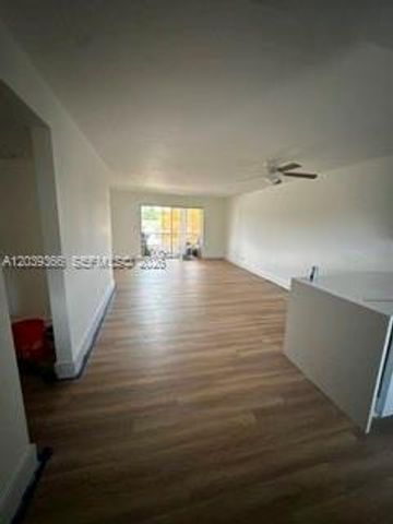 9272 SW 3rd St 413, Boca Raton, FL 33428