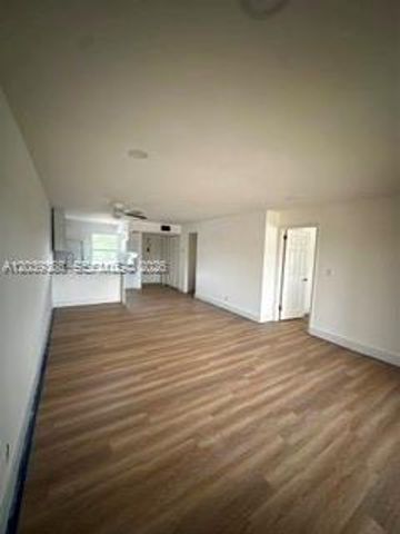 9272 SW 3rd St 413, Boca Raton, FL 33428