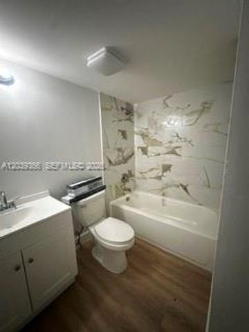 9272 SW 3rd St 413, Boca Raton, FL 33428