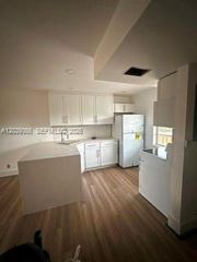 9272 SW 3rd St 413, Boca Raton, FL 33428