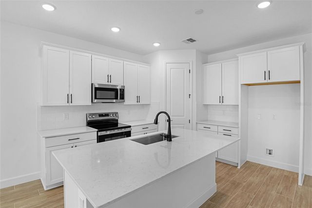 139 WATERSTONE LOOP, Tavares, FL 32778