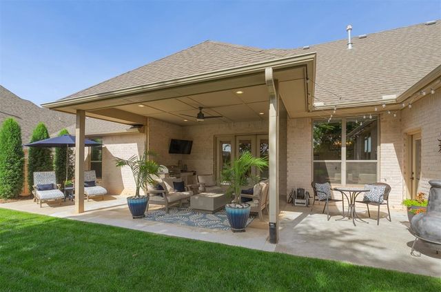 3116 Hillside Drive, Edmond, OK 73012