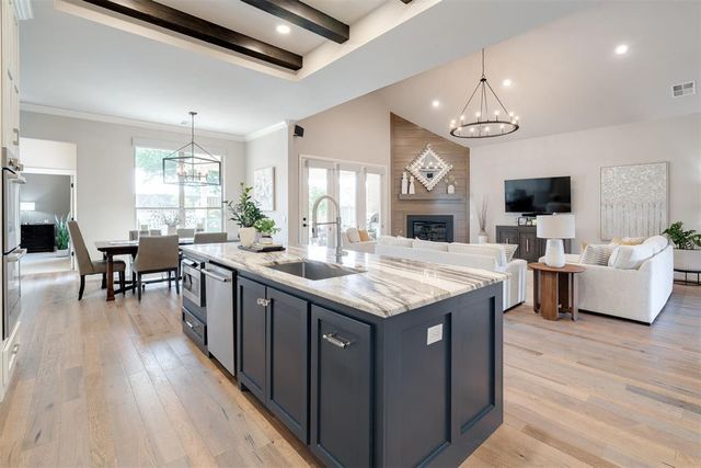 3116 Hillside Drive, Edmond, OK 73012