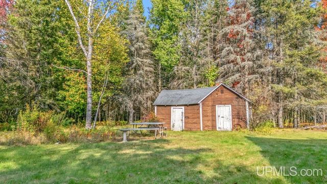 4296 Cedar 36th Lane, Rock, MI 49880