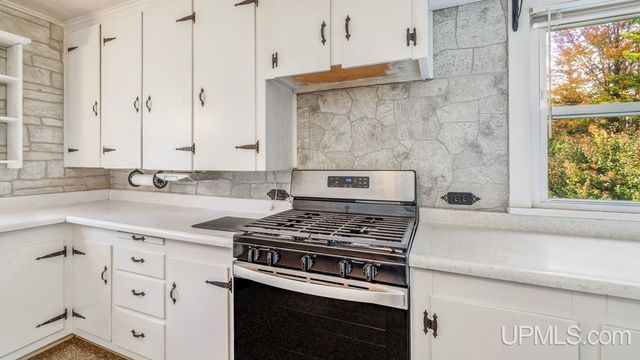 4296 Cedar 36th Lane, Rock, MI 49880