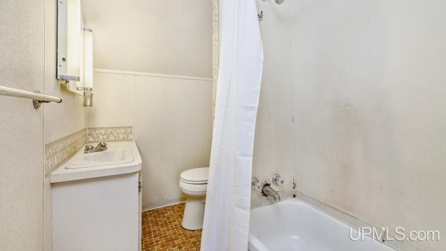 4296 Cedar 36th Lane, Rock, MI 49880