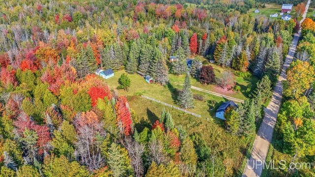 4296 Cedar 36th Lane, Rock, MI 49880