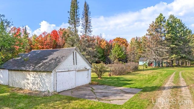 4296 Cedar 36th Lane, Rock, MI 49880