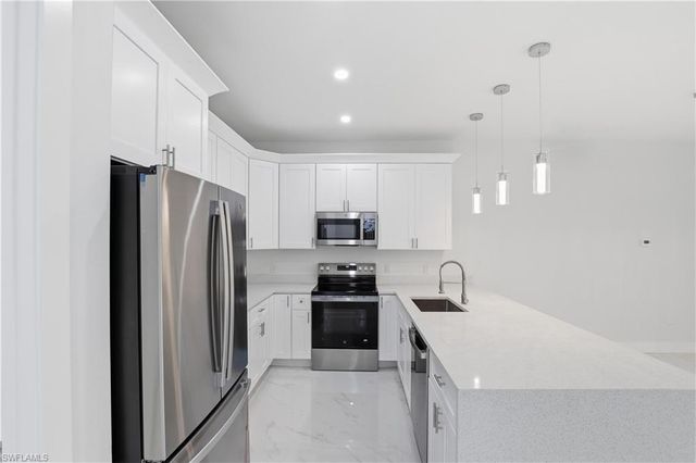 4407 E 13th ST, Lehigh Acres, FL 33972