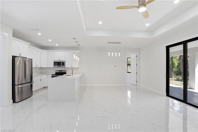 4407 E 13th ST, Lehigh Acres, FL 33972