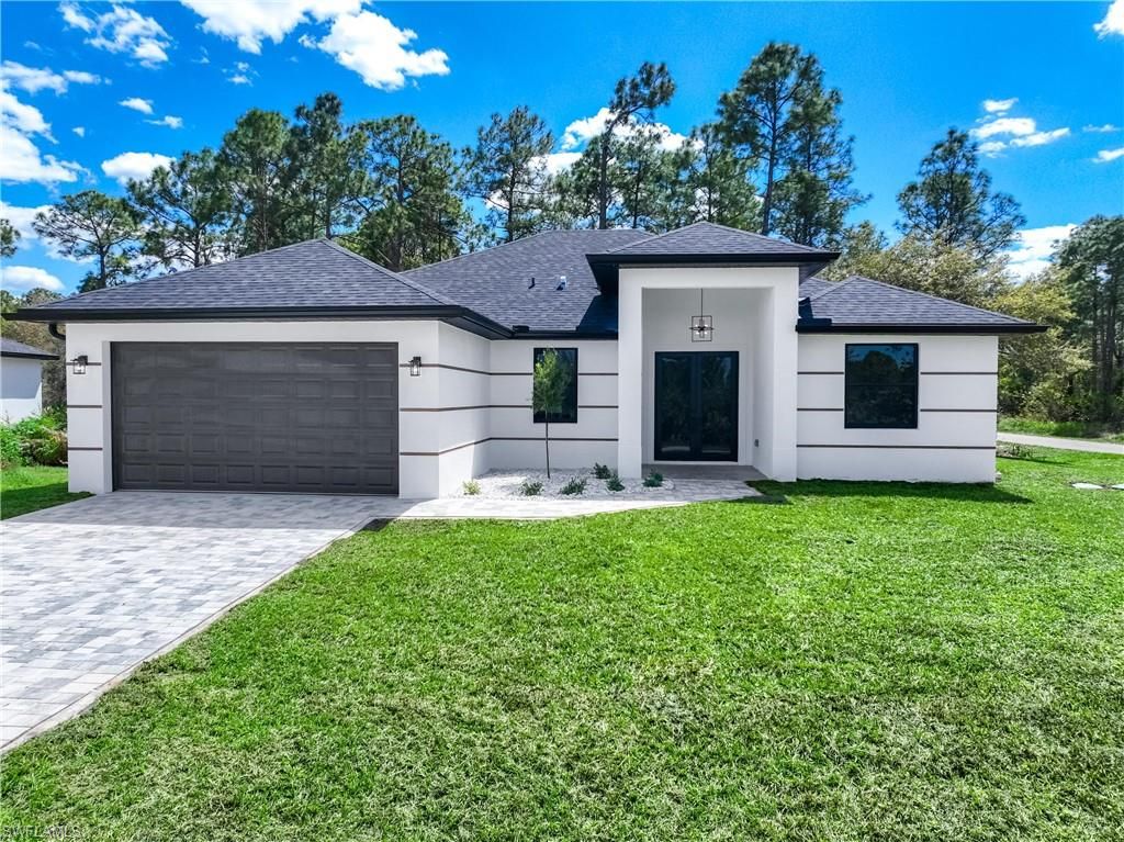 4407 E 13th ST, Lehigh Acres, FL 33972
