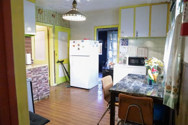 13582 Shields Street, Hamtramck, MI 48212