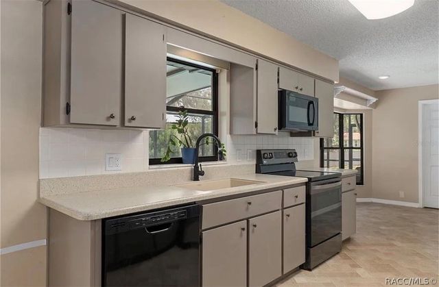 2481 S Summerwood Point, Inverness, FL 34450