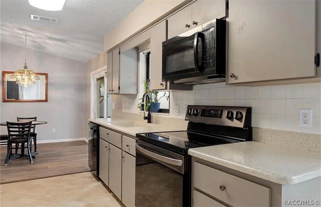 2481 S Summerwood Point, Inverness, FL 34450