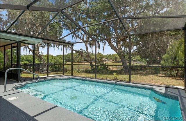 2481 S Summerwood Point, Inverness, FL 34450