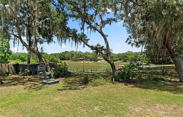 2481 S Summerwood Point, Inverness, FL 34450