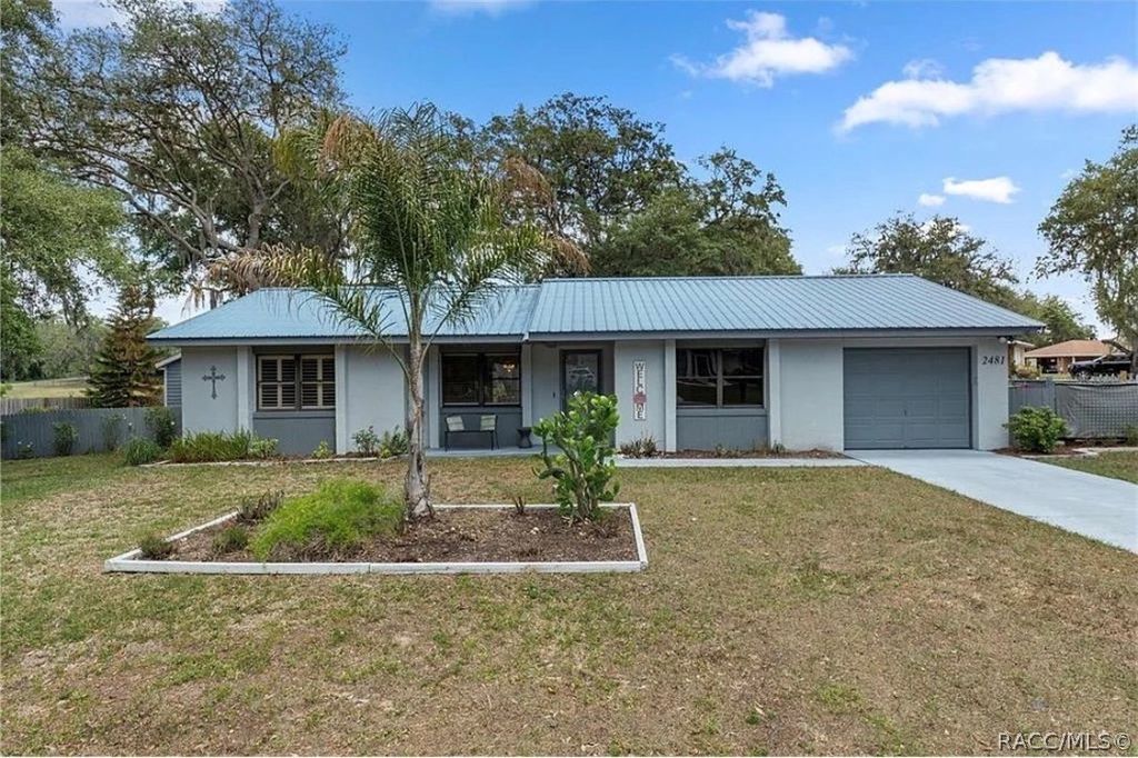 2481 S Summerwood Point, Inverness, FL 34450