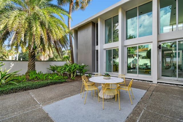 41 BERING STREET, Tampa, FL 33606