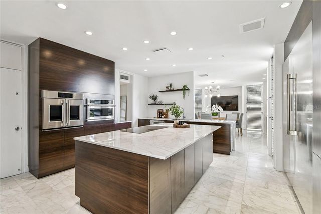 41 BERING STREET, Tampa, FL 33606