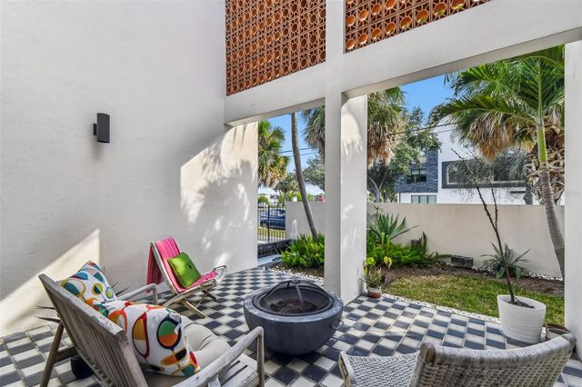 41 BERING STREET, Tampa, FL 33606