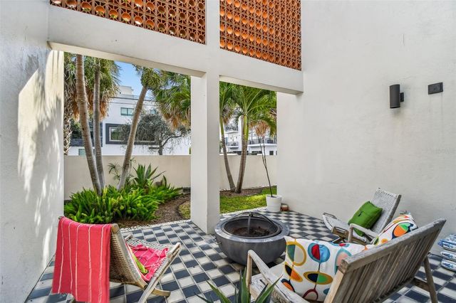 41 BERING STREET, Tampa, FL 33606