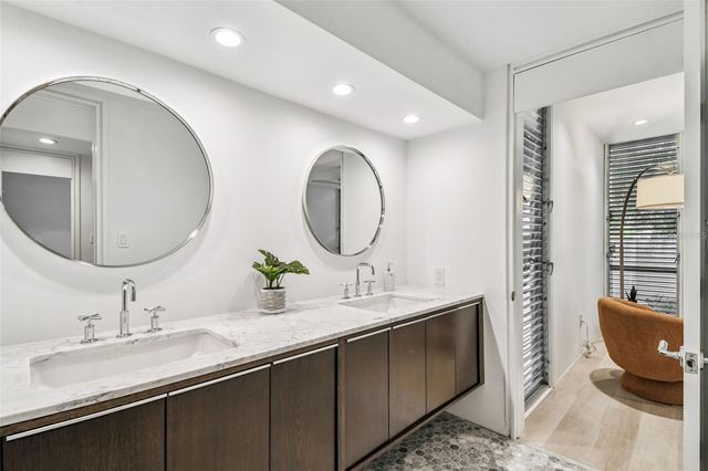 41 BERING STREET, Tampa, FL 33606