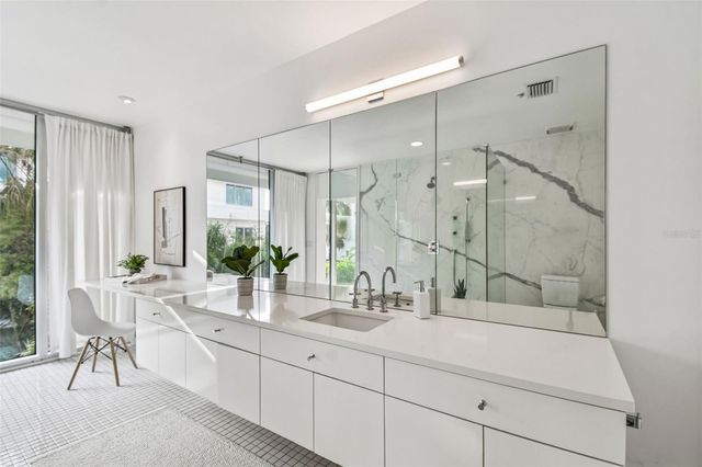 41 BERING STREET, Tampa, FL 33606