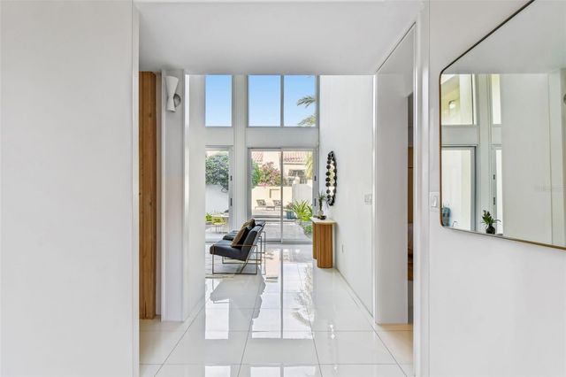 41 BERING STREET, Tampa, FL 33606