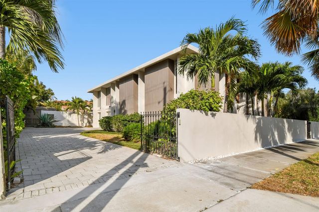 41 BERING STREET, Tampa, FL 33606