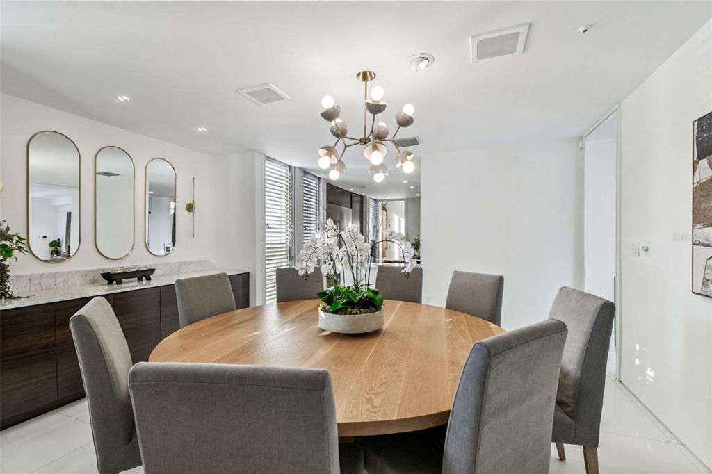 Image 31 of property listing at 41 BERING STREET, Tampa, FL 33606