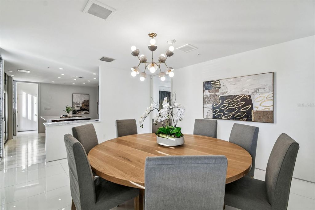 Image 32 of property listing at 41 BERING STREET, Tampa, FL 33606