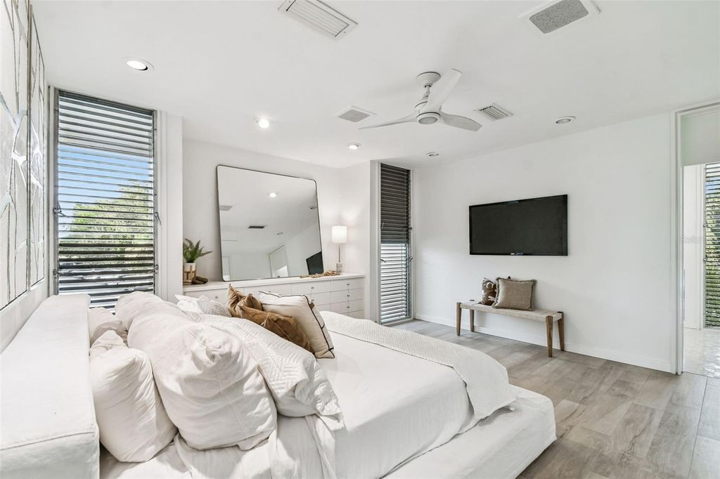 Image 49 of property listing at 41 BERING STREET, Tampa, FL 33606