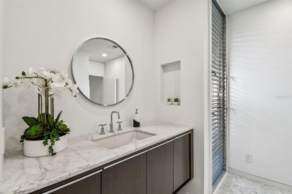 Image 52 of property listing at 41 BERING STREET, Tampa, FL 33606