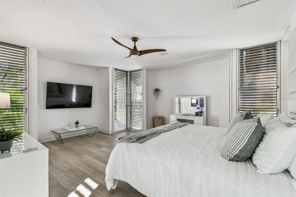 Image 56 of property listing at 41 BERING STREET, Tampa, FL 33606