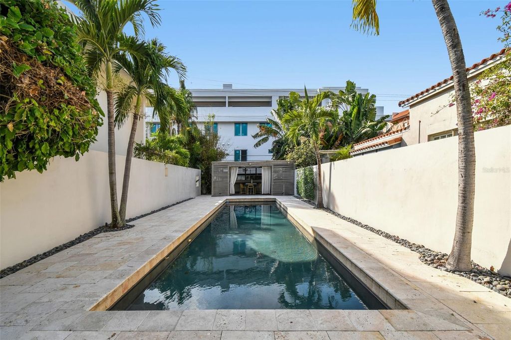 Image 69 of property listing at 41 BERING STREET, Tampa, FL 33606